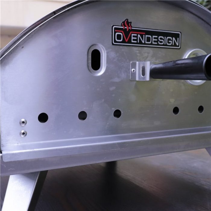Portable gas powered pizza oven with pull-out drawer