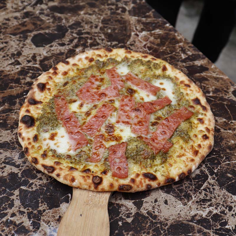 The Food Test of Electric Rotary Pizza Oven (4) The Food Test of Electric Rotary Pizza Oven (4)